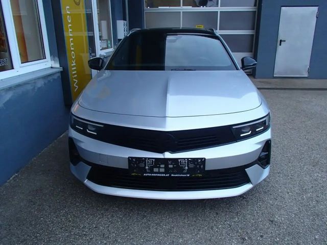 Opel Astra Sports Tourer Ultimate