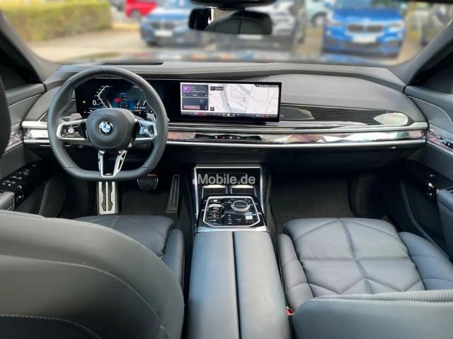 BMW 740 740d M-Sport Sedan xDrive