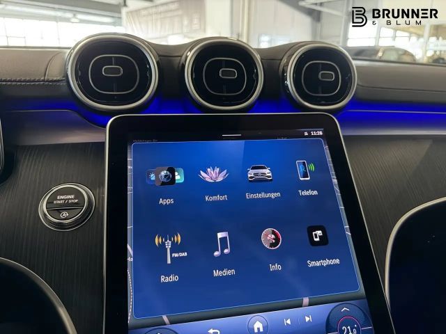 Mercedes-Benz C 200 AMG Line Sedan