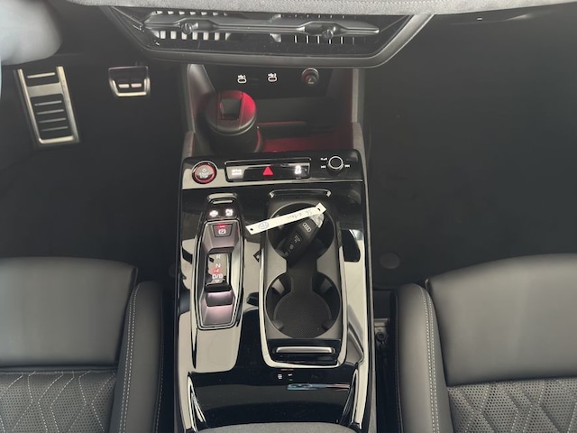 Audi A6 e-tron Avant Quattro