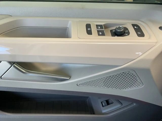 Volkswagen Multivan Style T7