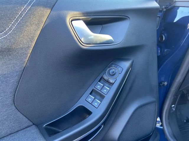 Ford Puma EcoBoost Titanium