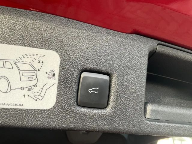 Ford Kuga Plug in Hybrid ST Line X