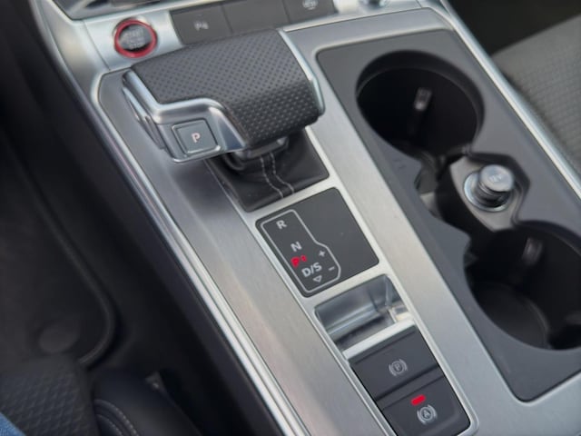 Audi S6 Avant Quattro