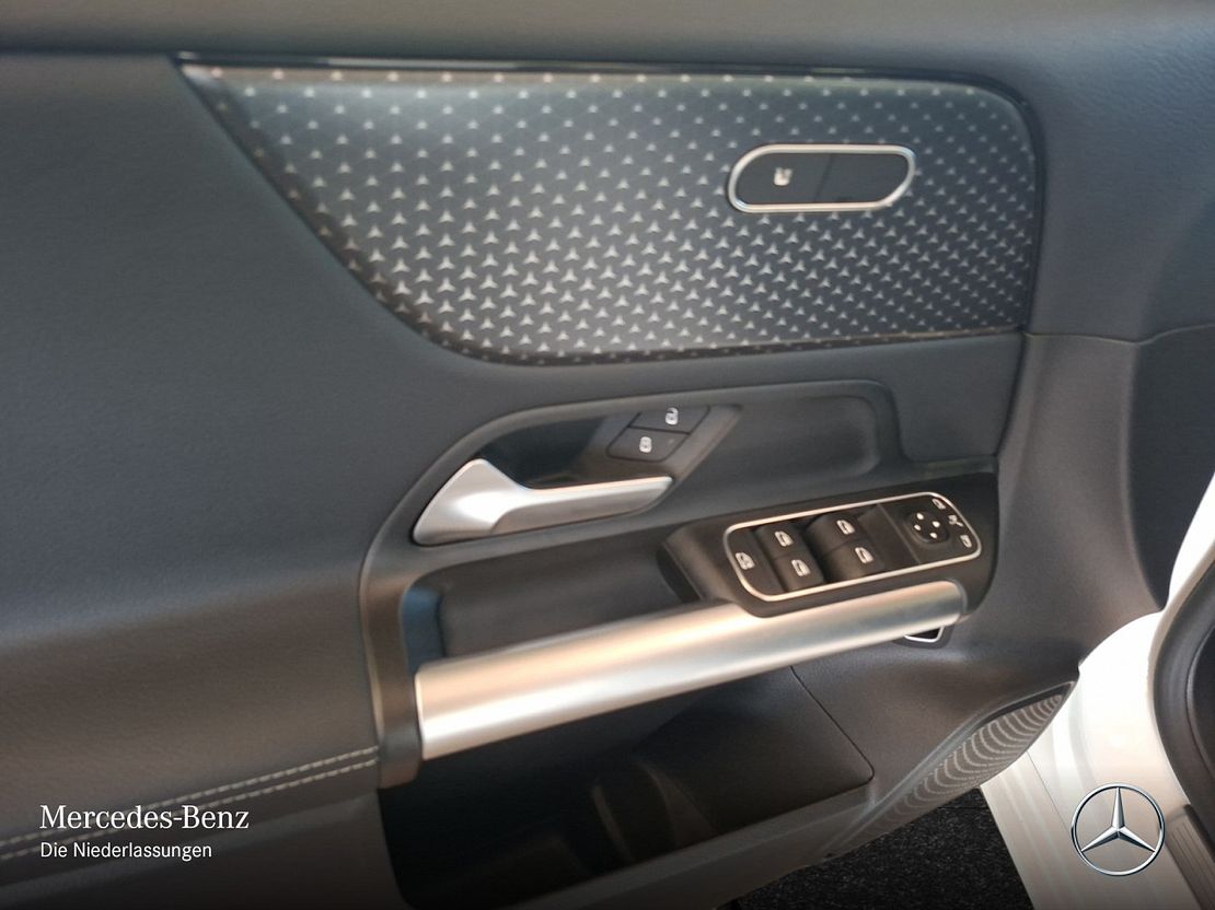 Mercedes-Benz B 200 Sedan