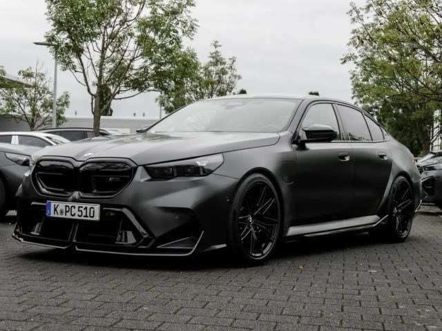 BMW M5 Sedan