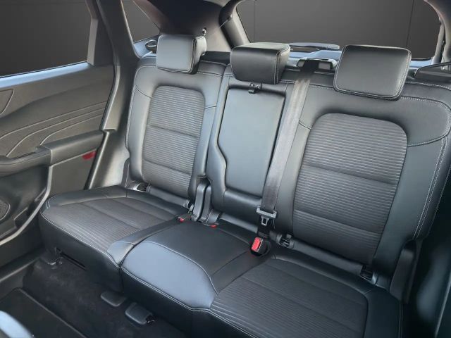 Ford Kuga Plug in Hybrid Titanium X