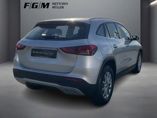 Mercedes-Benz GLA 250 GLA 250 e Style