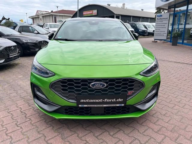 Ford Focus Limited ST Line