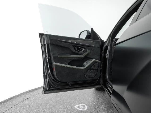 Lamborghini Urus Performante