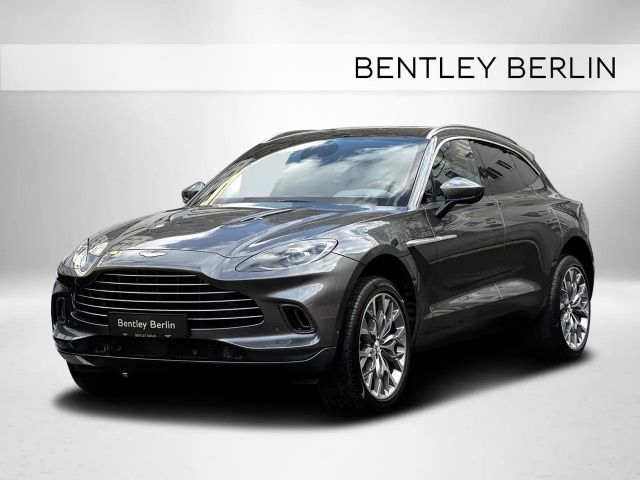 Aston Martin DBX V8