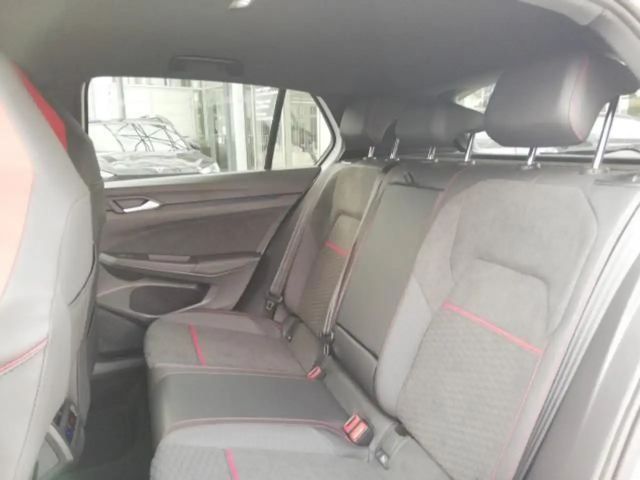 Volkswagen Golf 2.0 TSI GTI