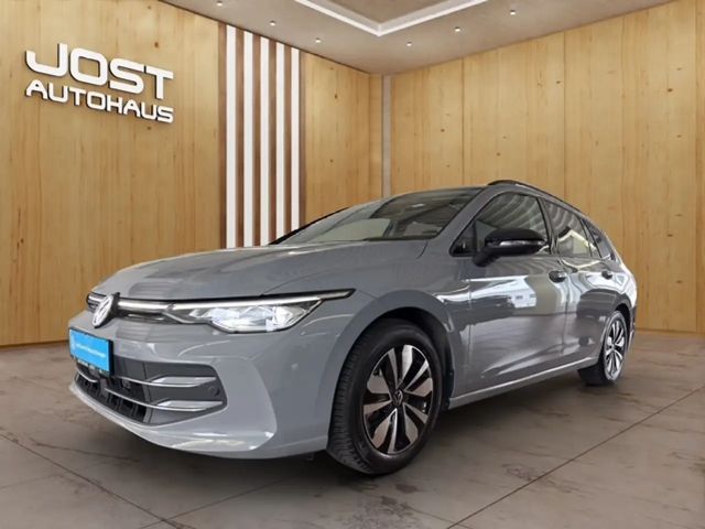 Volkswagen Golf 1.5 eTSI DSG Variant