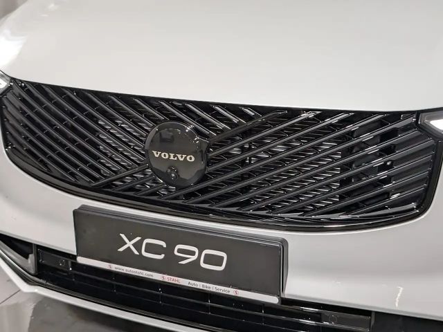 Volvo XC90 Plus T8