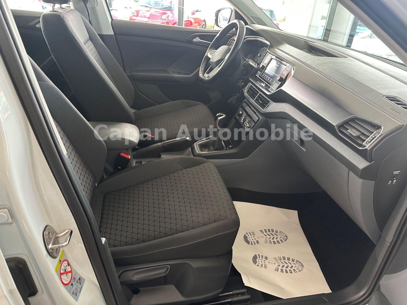 Volkswagen T-Cross Life