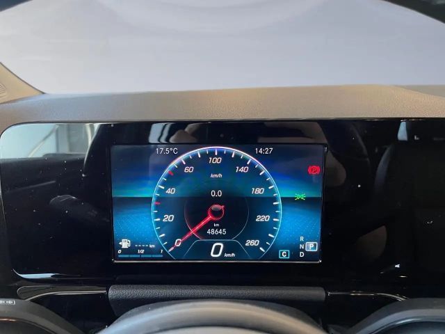 Mercedes-Benz GLA 180 GLA 180 d