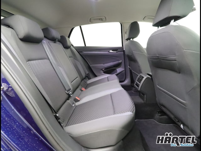 Volkswagen Golf 1.5 eTSI DSG