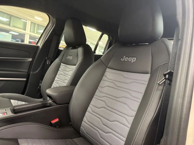 Jeep Avenger 4xe ALLRAD, AUTOMATIK, LED