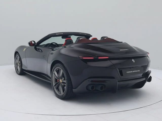 Ferrari Roma Spider