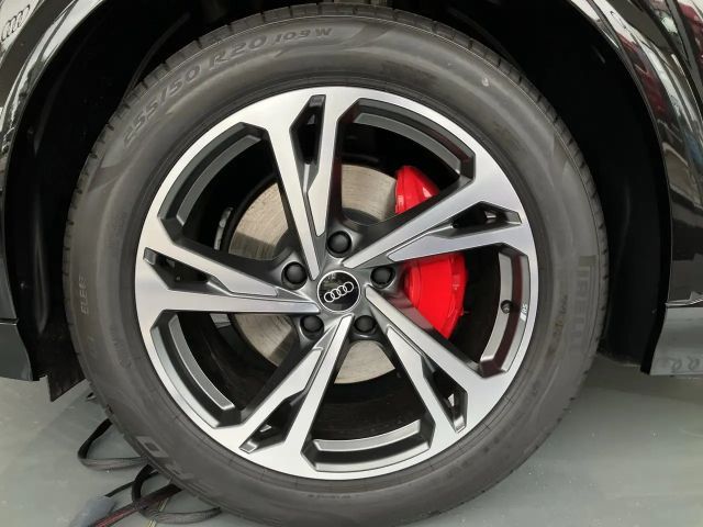 Audi Q6 e-tron Quattro