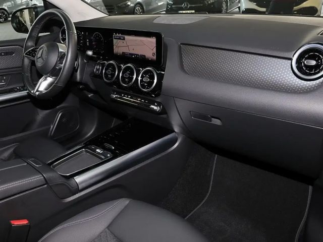 Mercedes-Benz B 200 KAMERA+CARPLAY+SPURHALTE+PDC+MBUX+LED+17"