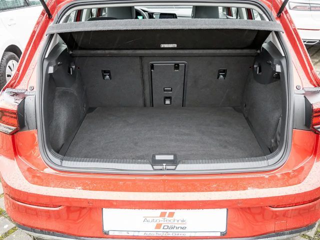 Volkswagen Golf 1.5 eTSI Golf VIII Style