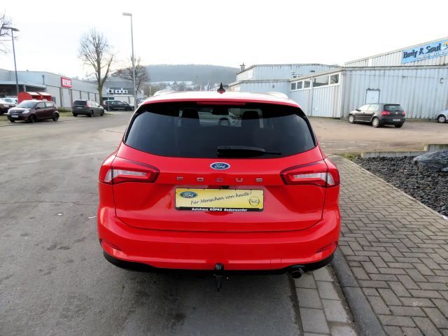 Ford Focus 1.5 Automatik *LED*Navi*Kamera*AHK*Standheizung*