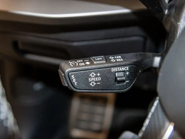 Audi A3 45 TFSI Hybride S-Line Sedan