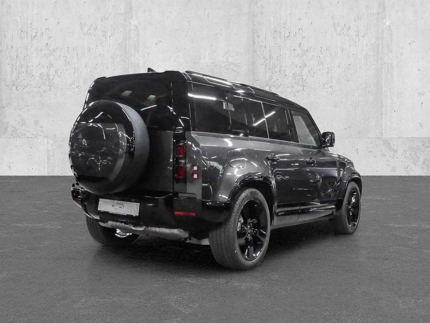 Land Rover Defender 110 Dynamic SE