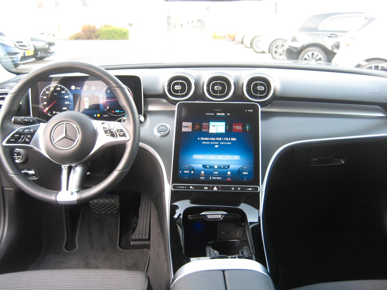 Mercedes-Benz C 220 AVANTGARDE C 220 d Estate