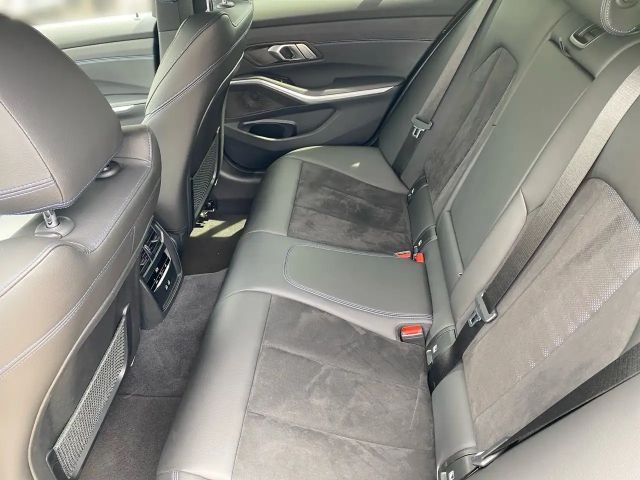 BMW 330 330i M-Sport Touring xDrive