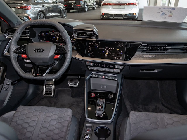 Audi RS3 Quattro S-Tronic Sedan