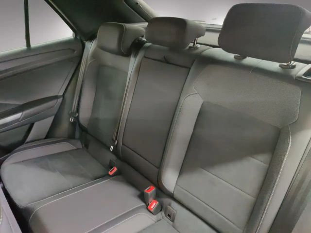 Volkswagen T-Roc 1.5 TSI DSG R-Line