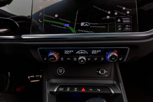 Audi Q3 45 TFSI Quattro S-Line S-Tronic