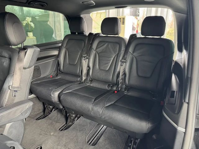 Mercedes-Benz V 300 AMG Line V 300 d