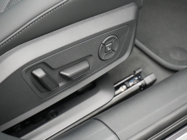 Audi A6 Avant Quattro S-Tronic