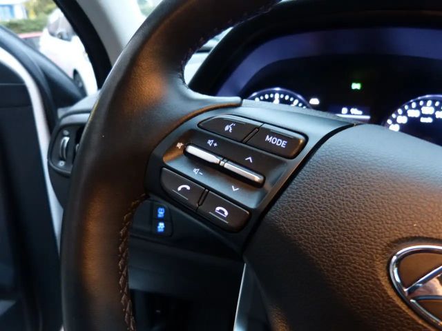 Hyundai i30 cw KLIMAAUT. APPLE SHZ LHZ KAMERA ALU