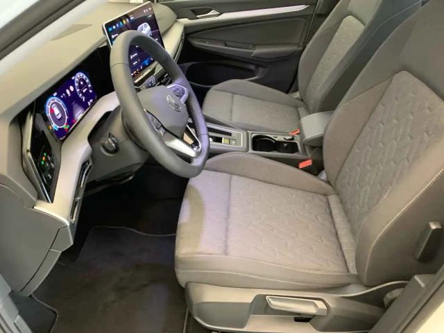 Volkswagen Golf 1.5 eTSI DSG Golf VIII Life