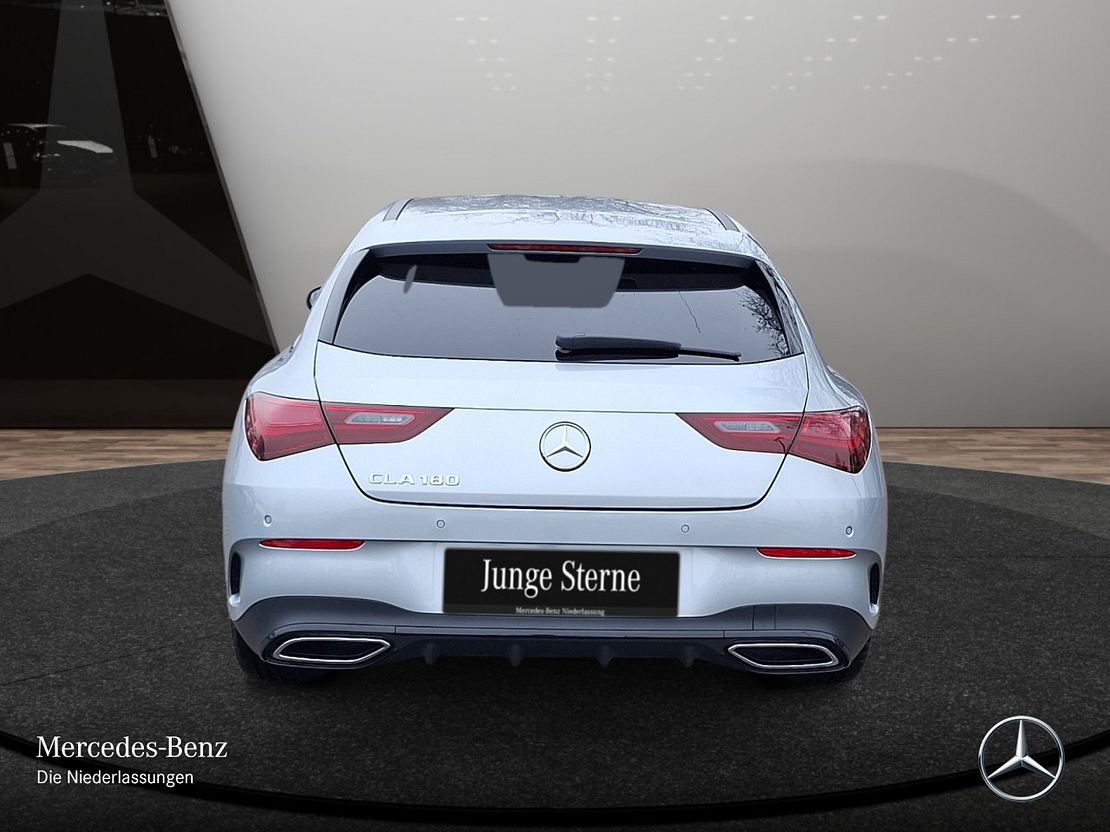 Mercedes-Benz CLA 180 AMG Line Shooting Brake