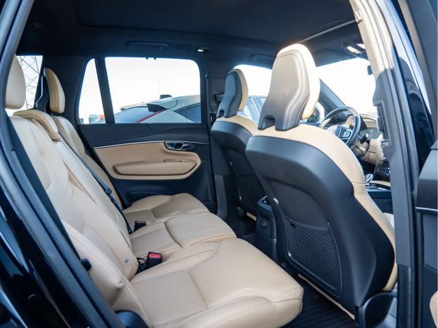 Volvo XC90 AWD Dark Plus T8