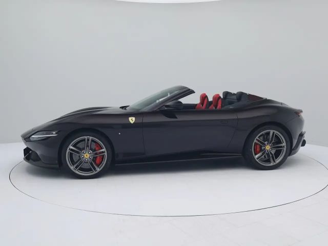Ferrari Roma Spider