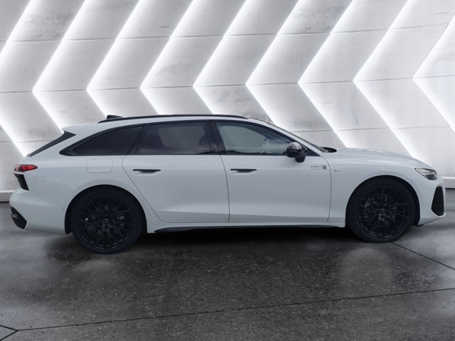 Audi A6 Avant Quattro S-Tronic