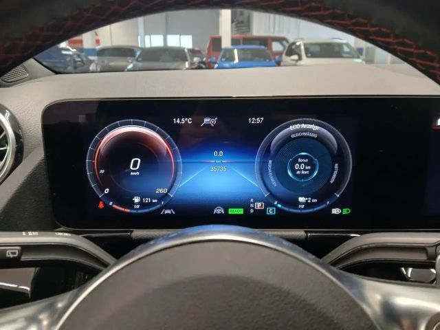 Mercedes-Benz GLA 250 AMG Line