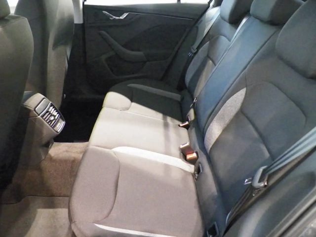 Skoda Kamiq Essence TSI