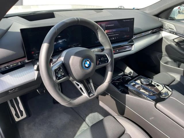 BMW i5 M-Sport Sedan eDrive40