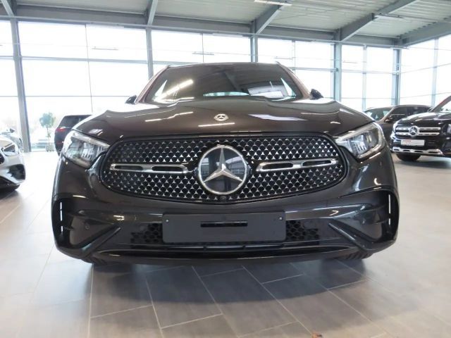 Mercedes-Benz GLC 300 AMG Line GLC 300 d