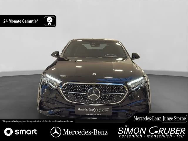 Mercedes-Benz E 220 AMG Line E 220 d Sedan