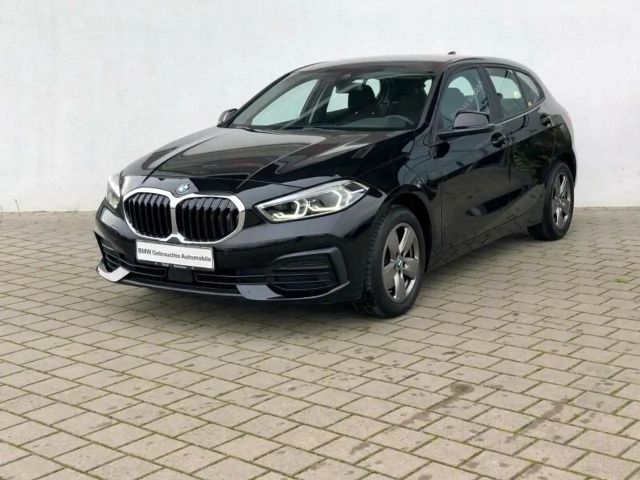 BMW 118 118i Sedan