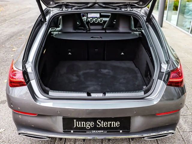 Mercedes-Benz CLA 200 AMG Line