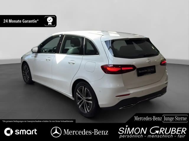 Mercedes-Benz B 180 Progressive Sedan